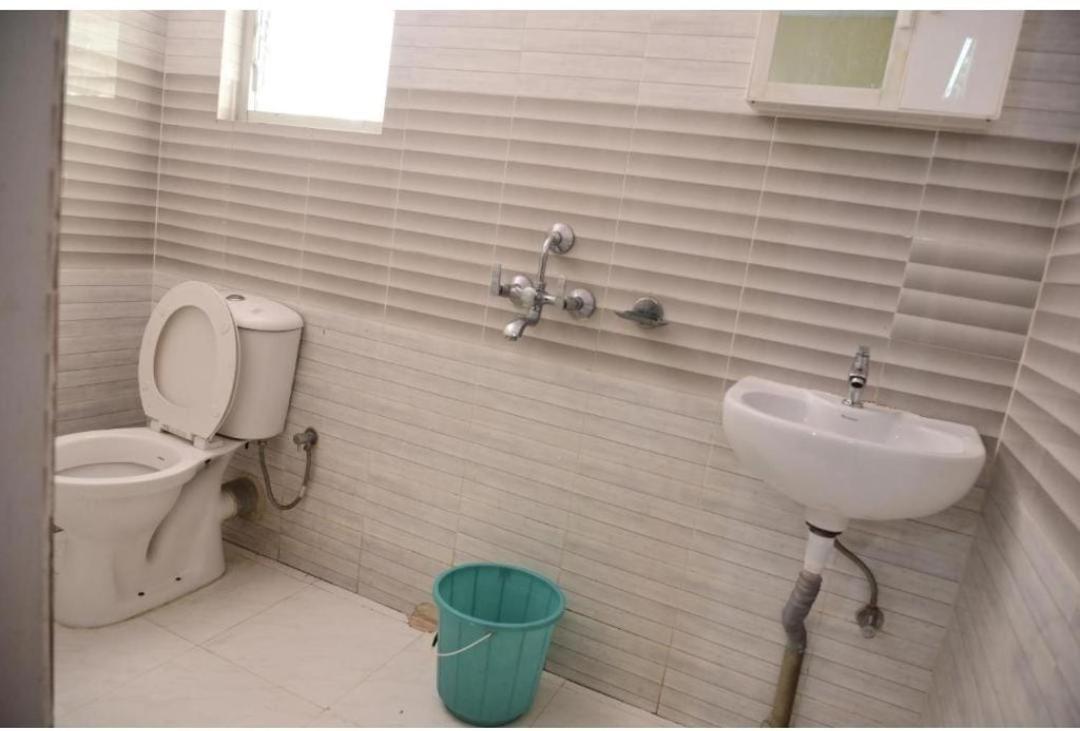 Quarto Inn Γουβαχάτι Εξωτερικό φωτογραφία